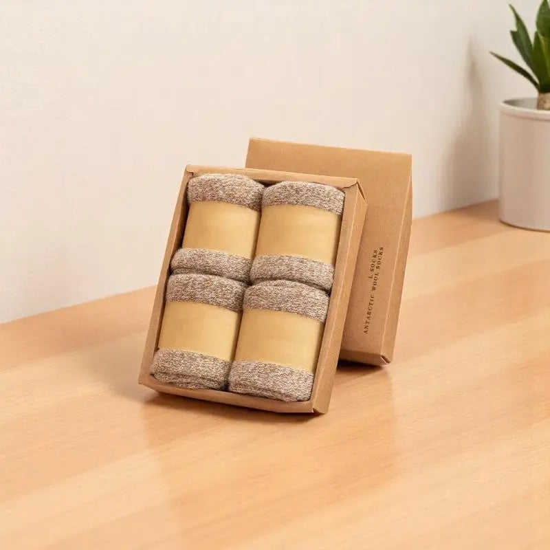 Coffret de chaussettes beige chiné pour homme, idéal pour l’hiver.