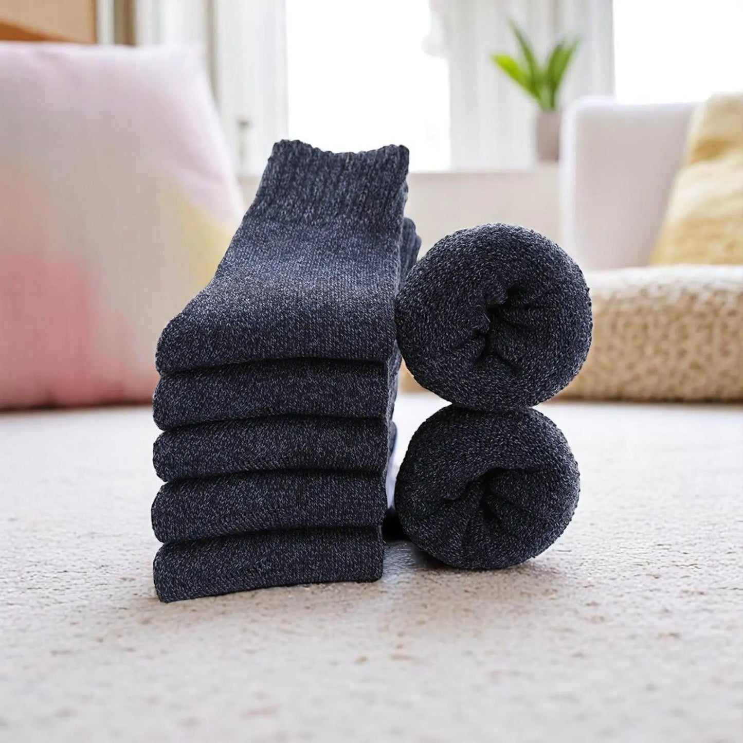 Ensemble chaussettes bleu nuit en laine douce pour homme.