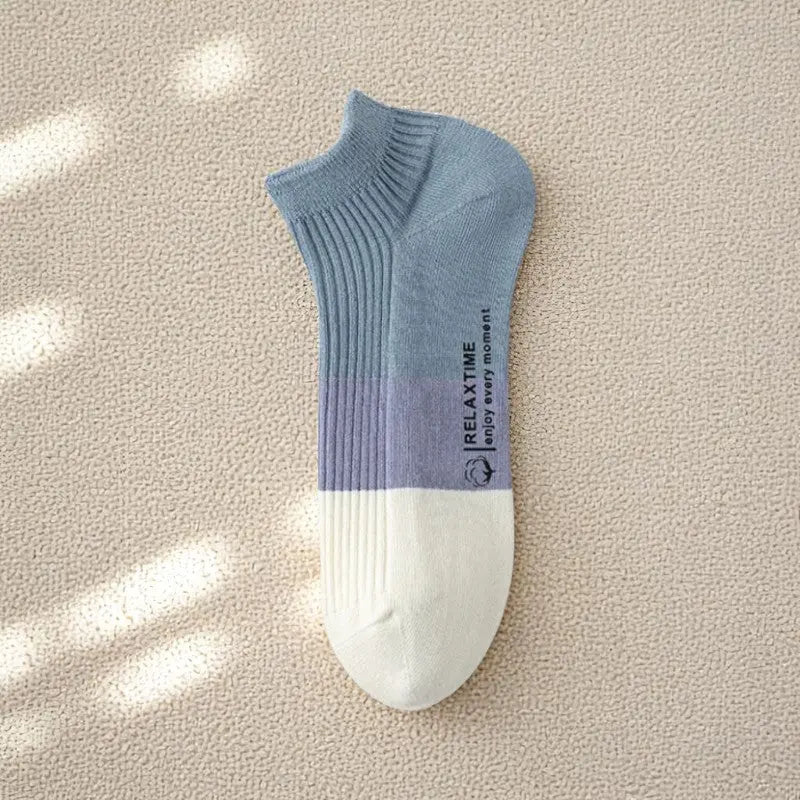 Socquettes bleu ciel pour homme.