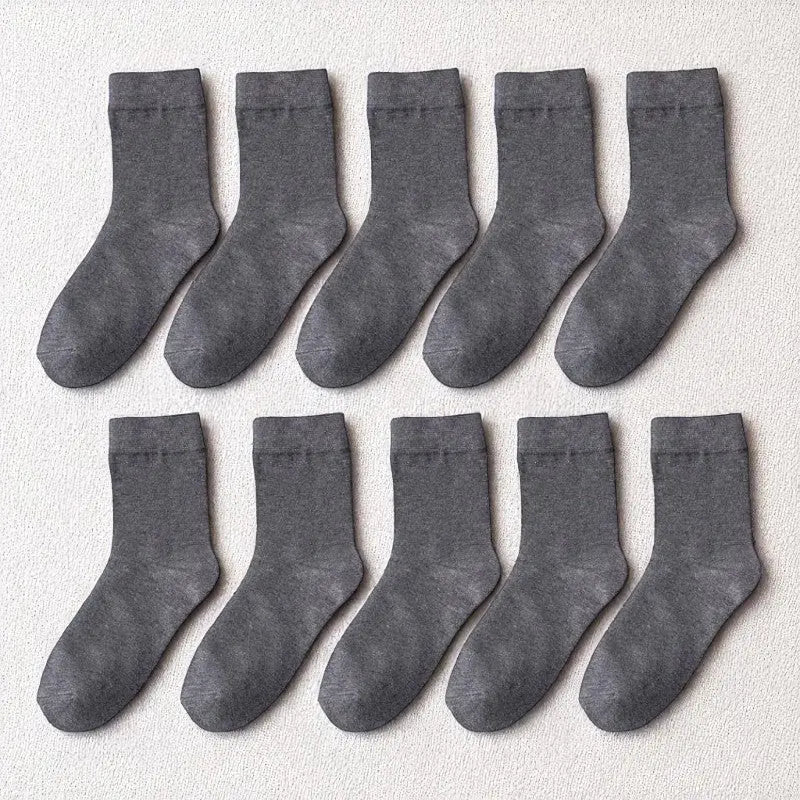 Chaussettes femme gris foncé en bambou, idéales pour un usage quotidien confortable.
