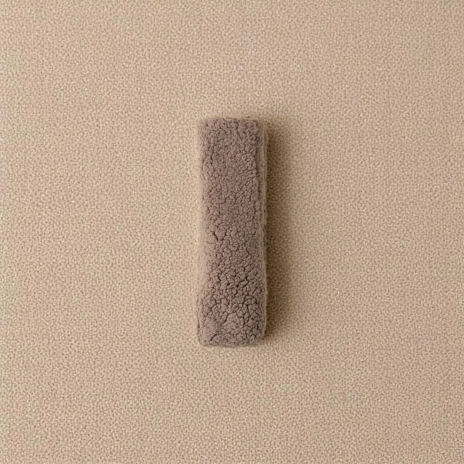 Chaussettes chaussons polaire brun taupe pour homme.