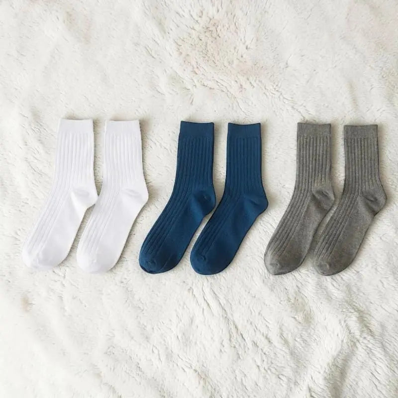 Chaussettes coton homme respirantes en blanc bleu et gris idéales pour un usage quotidien.