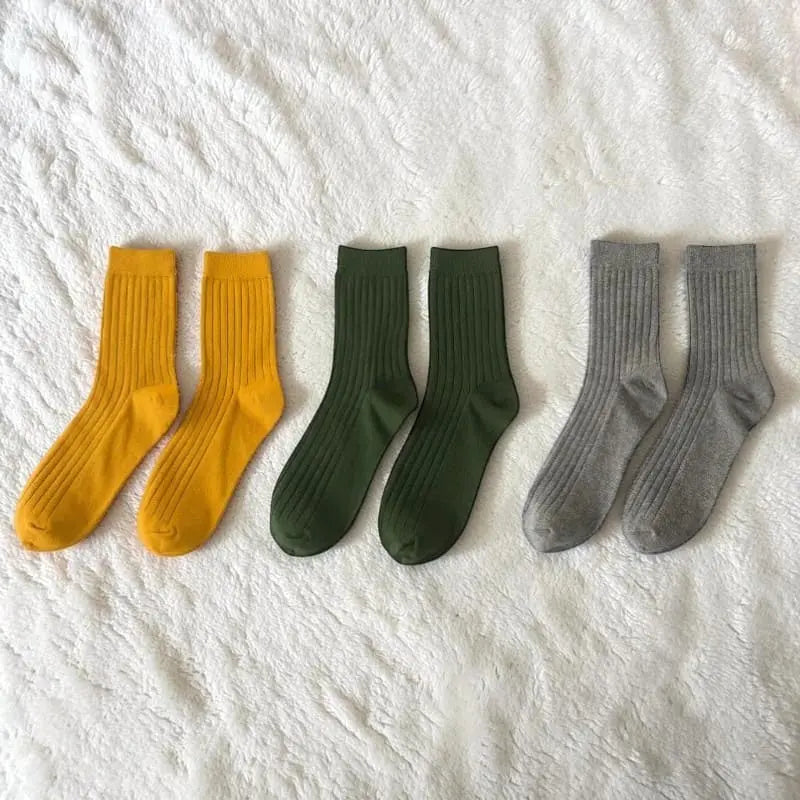 Chaussettes coton homme en jaune vert et gris avec un design original et confortable.