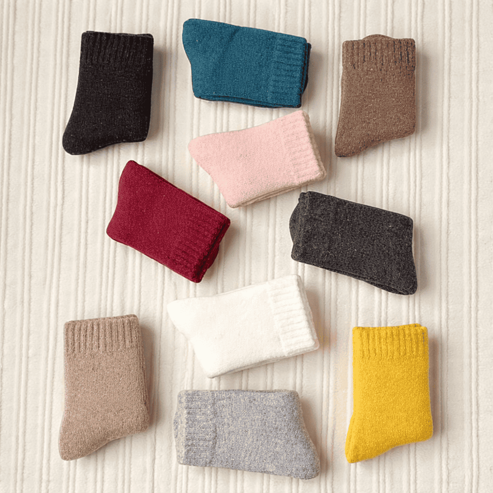 Chaussettes laine enfant en plusieurs couleurs, idéales pour l’hiver et le confort quotidien des enfants.