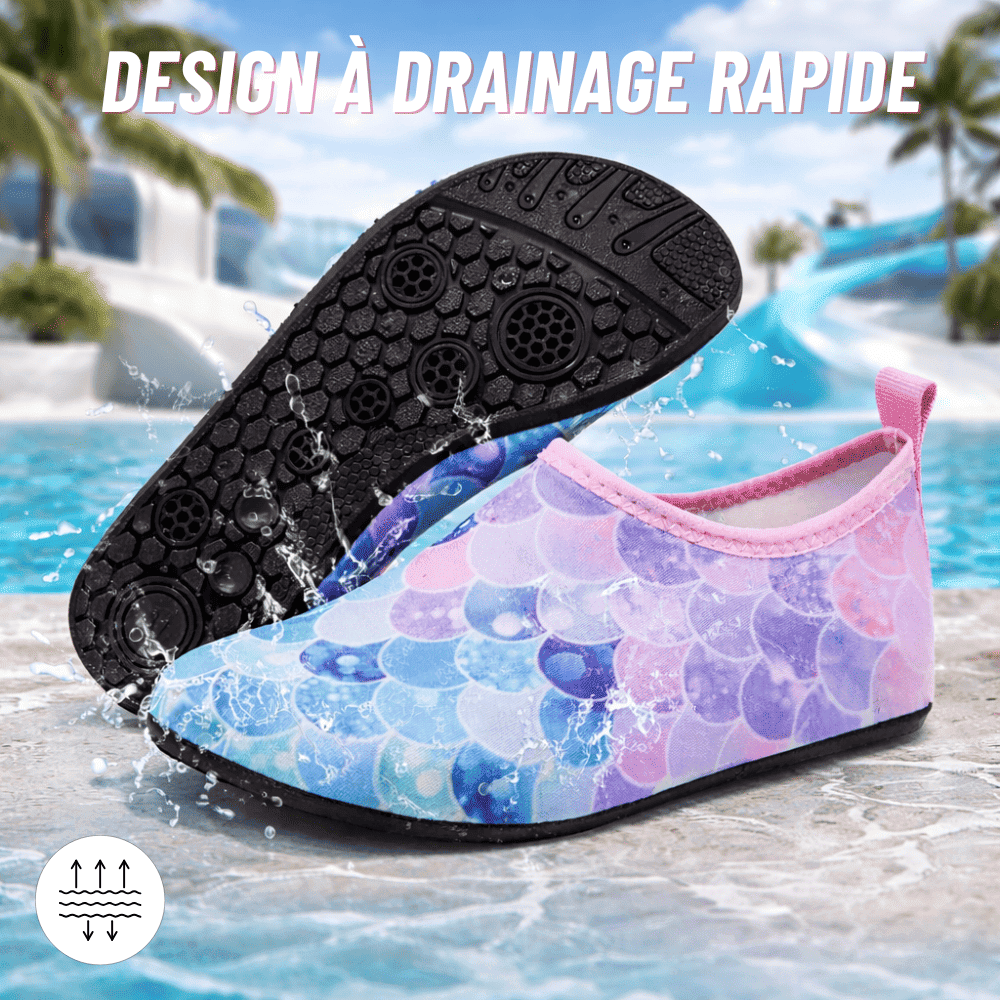 Chaussette piscine enfant avec design à drainage rapide permettant une évacuation efficace de l’eau après la baignade.