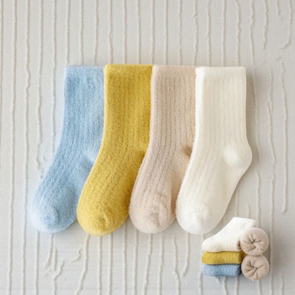 Texture douce de chaussette polaire enfant conçue pour un maximum de confort.