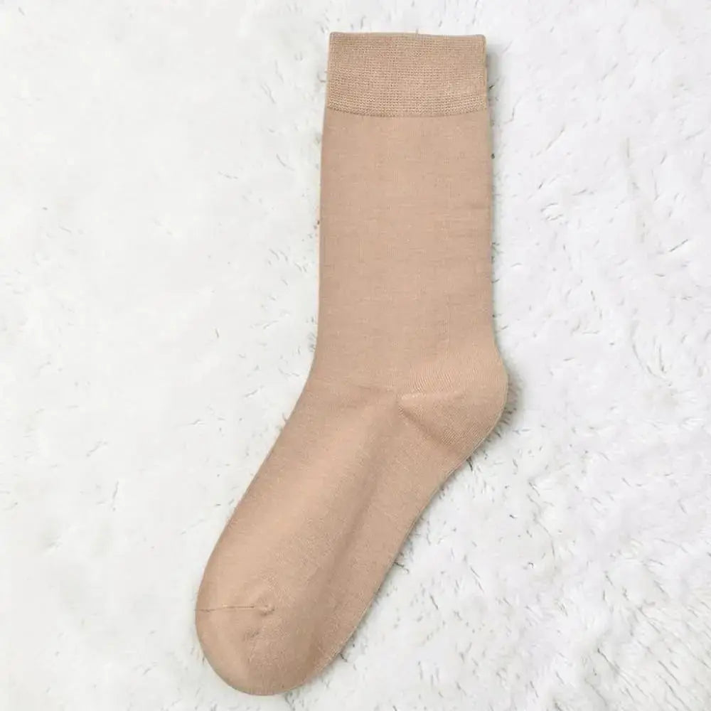 Chaussette sans couture beige confortable et douce pour un usage quotidien.