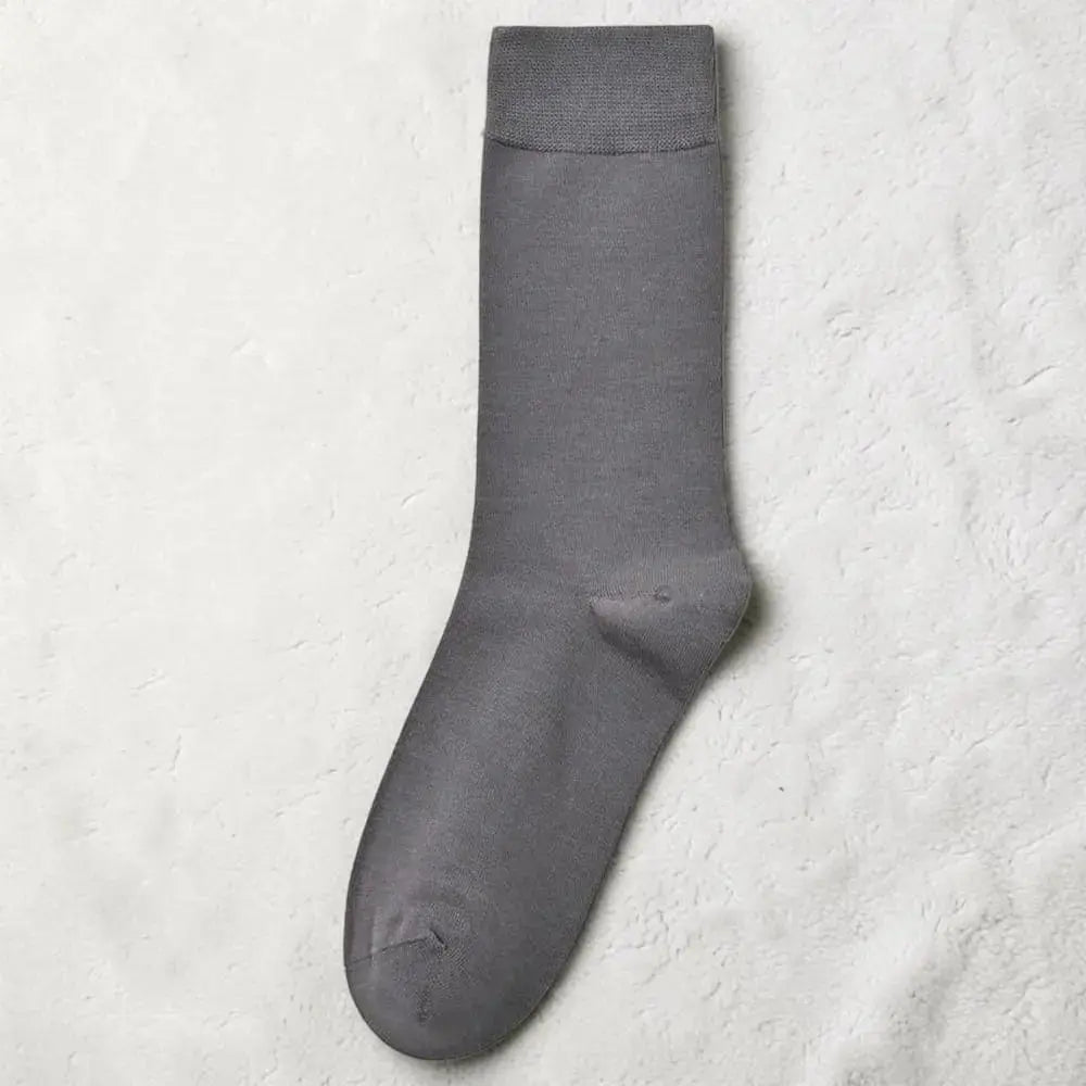 Chaussette sans couture grise sans irritation avec finition douce.