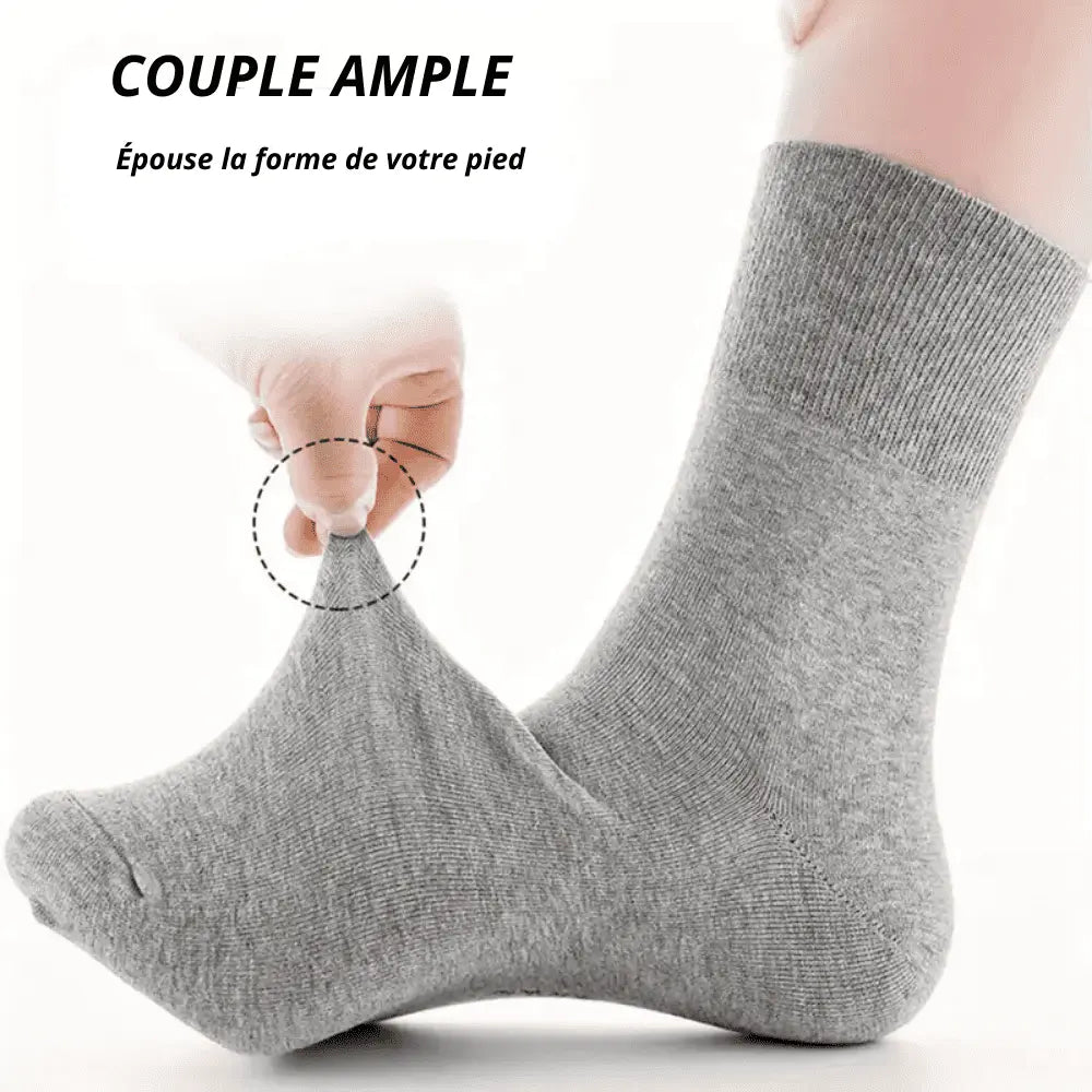 Chaussettes anti transpiration homme extensibles qui s’adaptent à la forme du pied.
