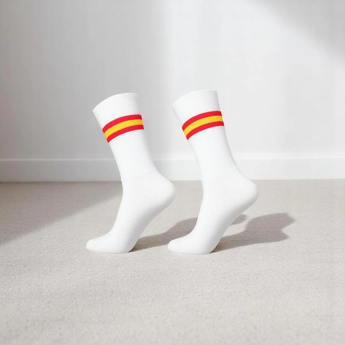 Chaussettes antidérapantes blanches avec rayures Espagne pour homme.