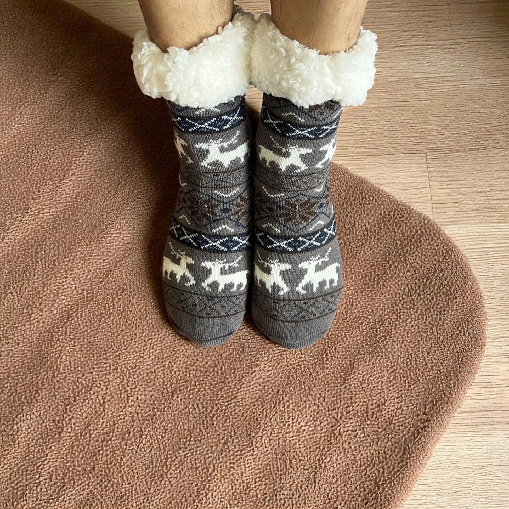 Chaussettes chausson homme motif cerf marron.