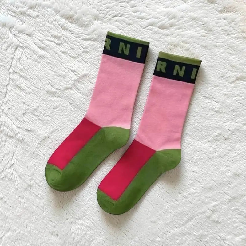Chaussettes femme coton rose et vert look original Marni.