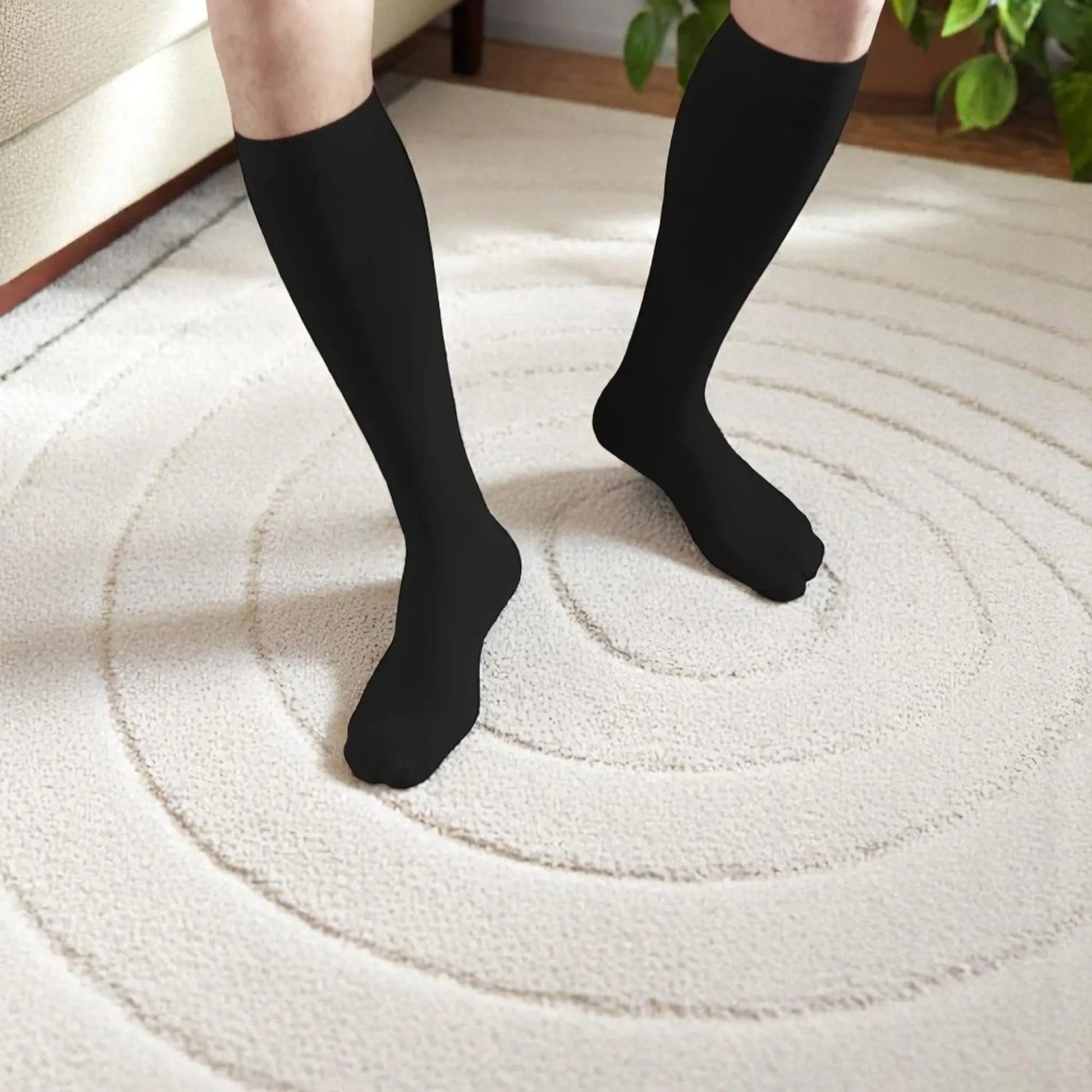 Chaussettes noires homme sans couture anti-irritations.