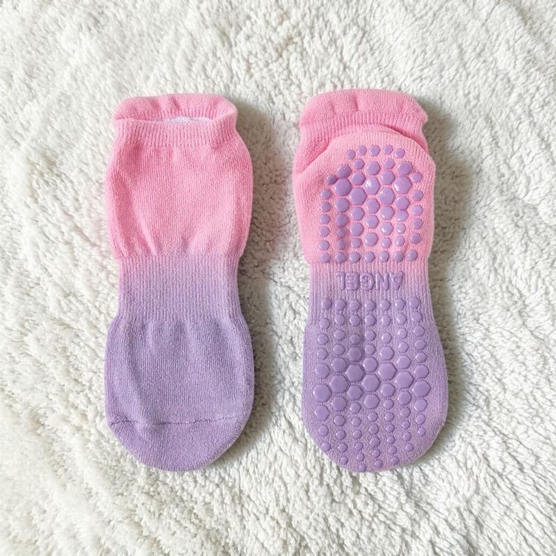 Chaussettes yoga antidérapantes dégradé rose et violet – semelle grip.