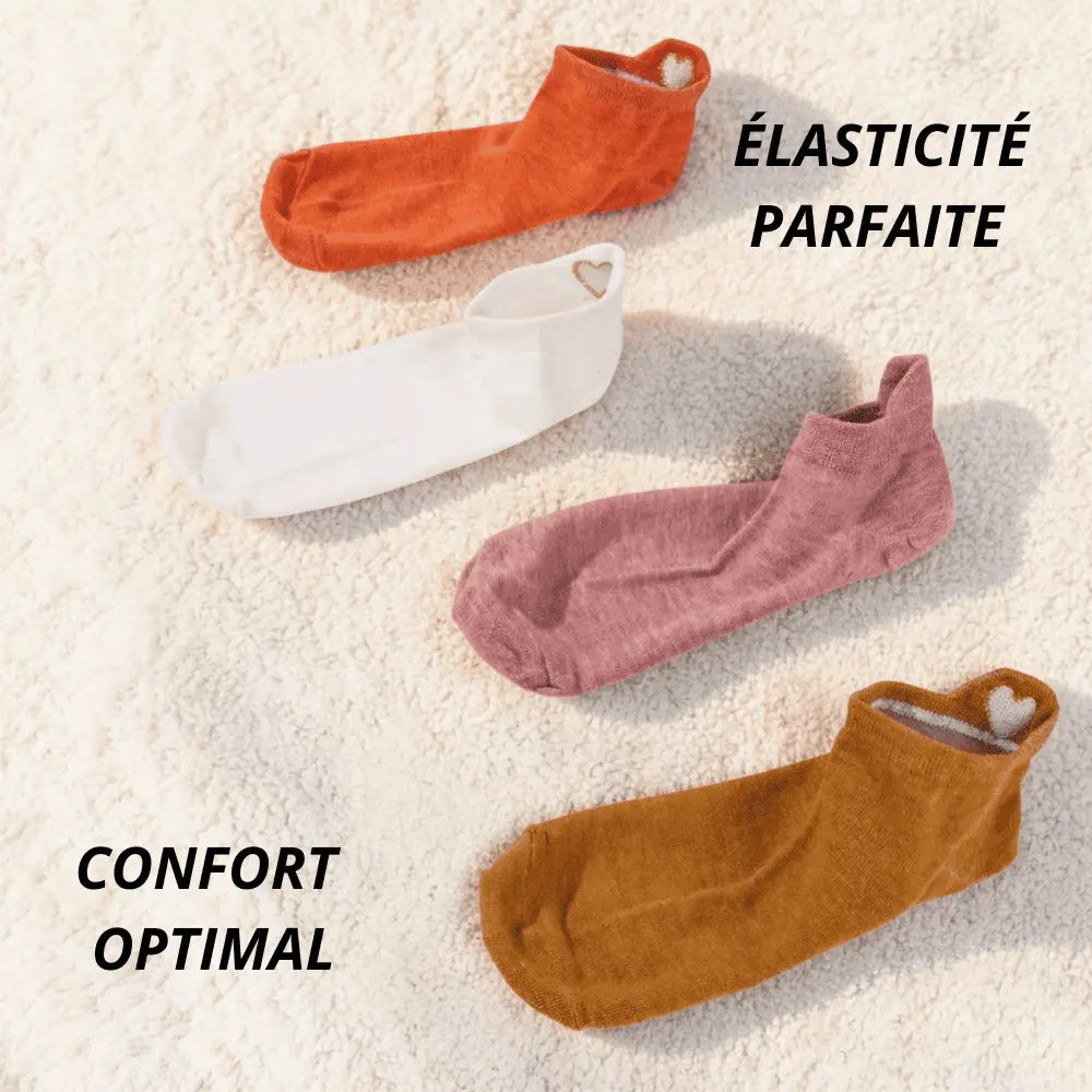 Socquettes femme avec élasticité parfaite et confort optimal en plusieurs coloris.